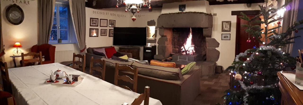 Manoir De La Ville Marie Hirel Екстериор снимка